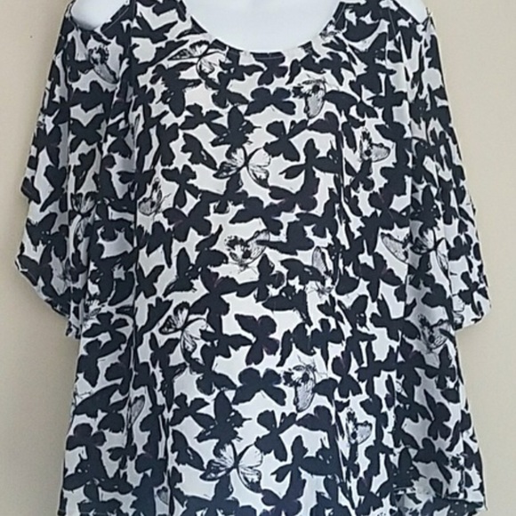 Torrid Cold Should Butterfly Top - Brand New - Picture 2 of 6